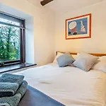2 Bed In Oc-ld171