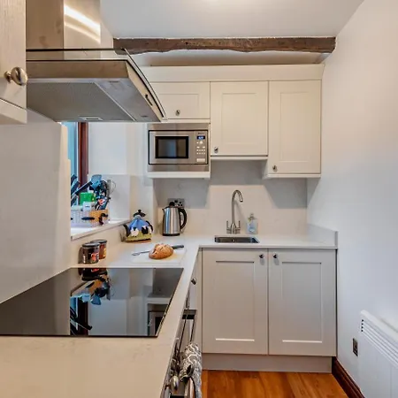 2 Bed In Oc-ld171